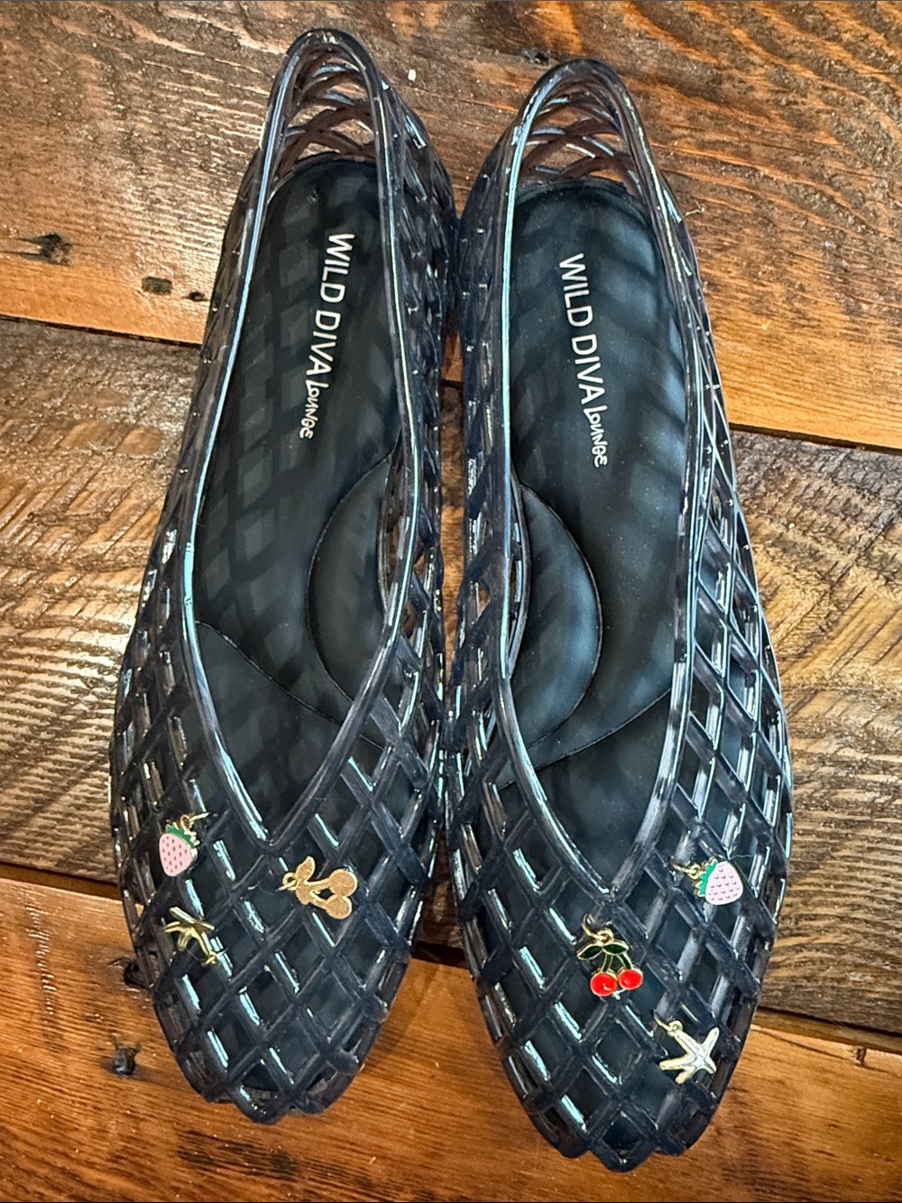 Wild Diva Black Jelly Lattice Flats with Cute Charms